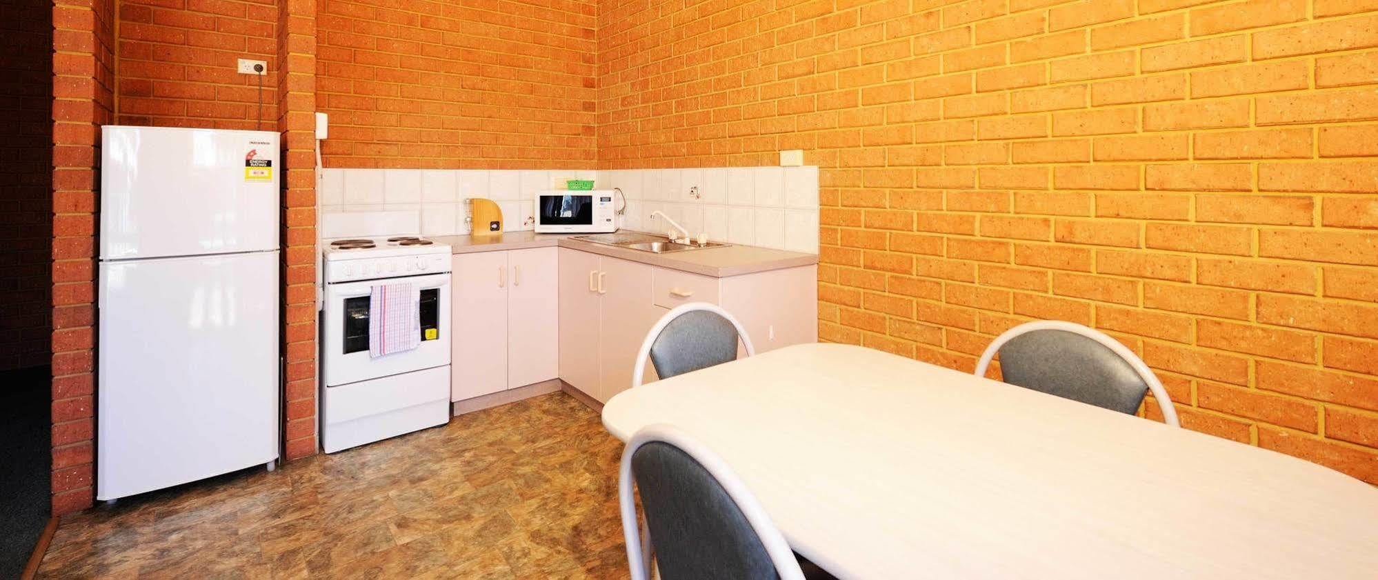 อะบรอยฮอส รีฟ ล้อดจ์ Motel เจรัลด์ตัน ภายนอก รูปภาพ